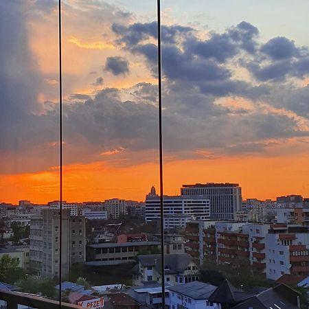 Lovely Apartment With City View Букурещ Екстериор снимка