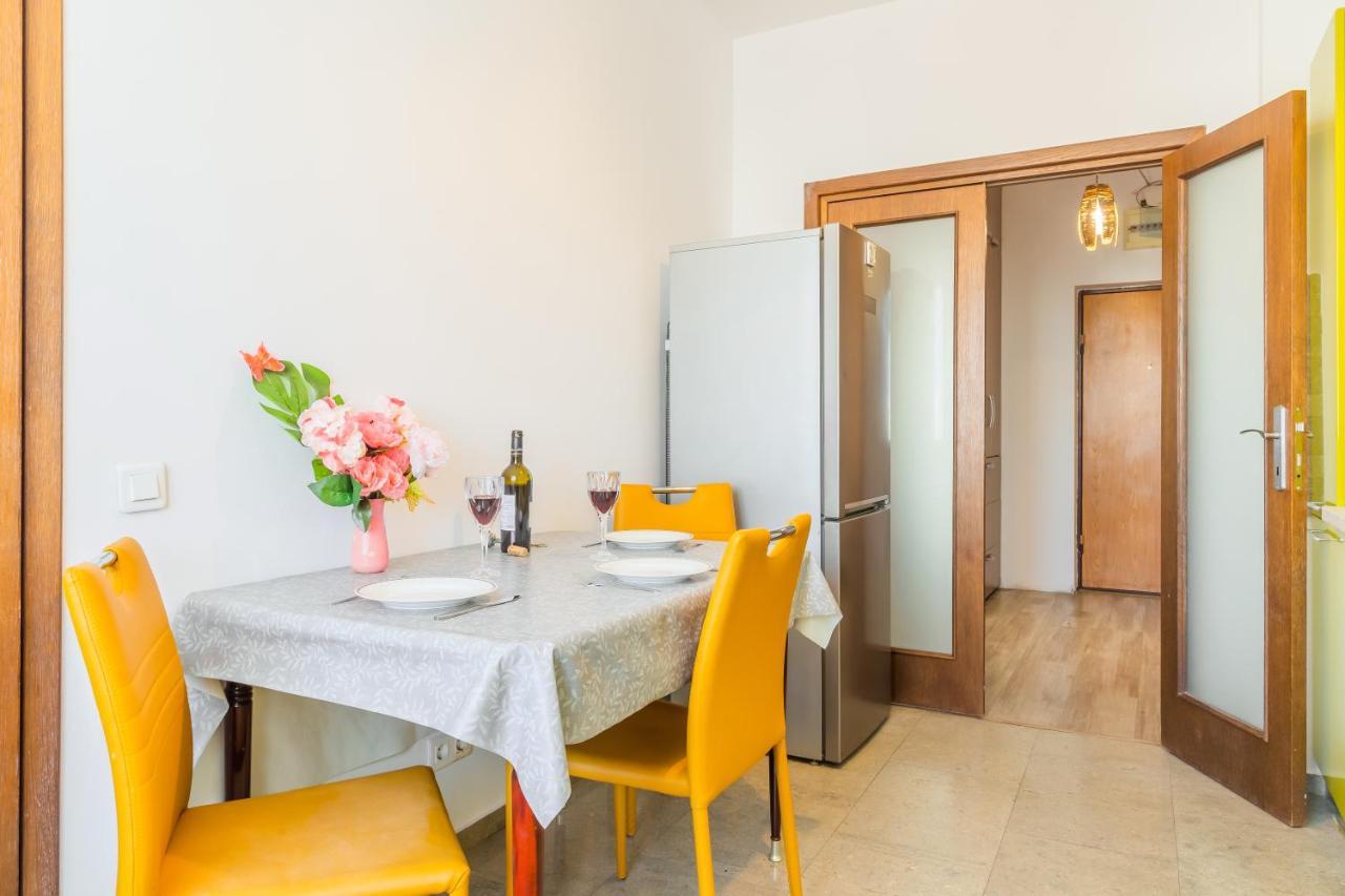 Lovely Apartment With City View Букурещ Екстериор снимка