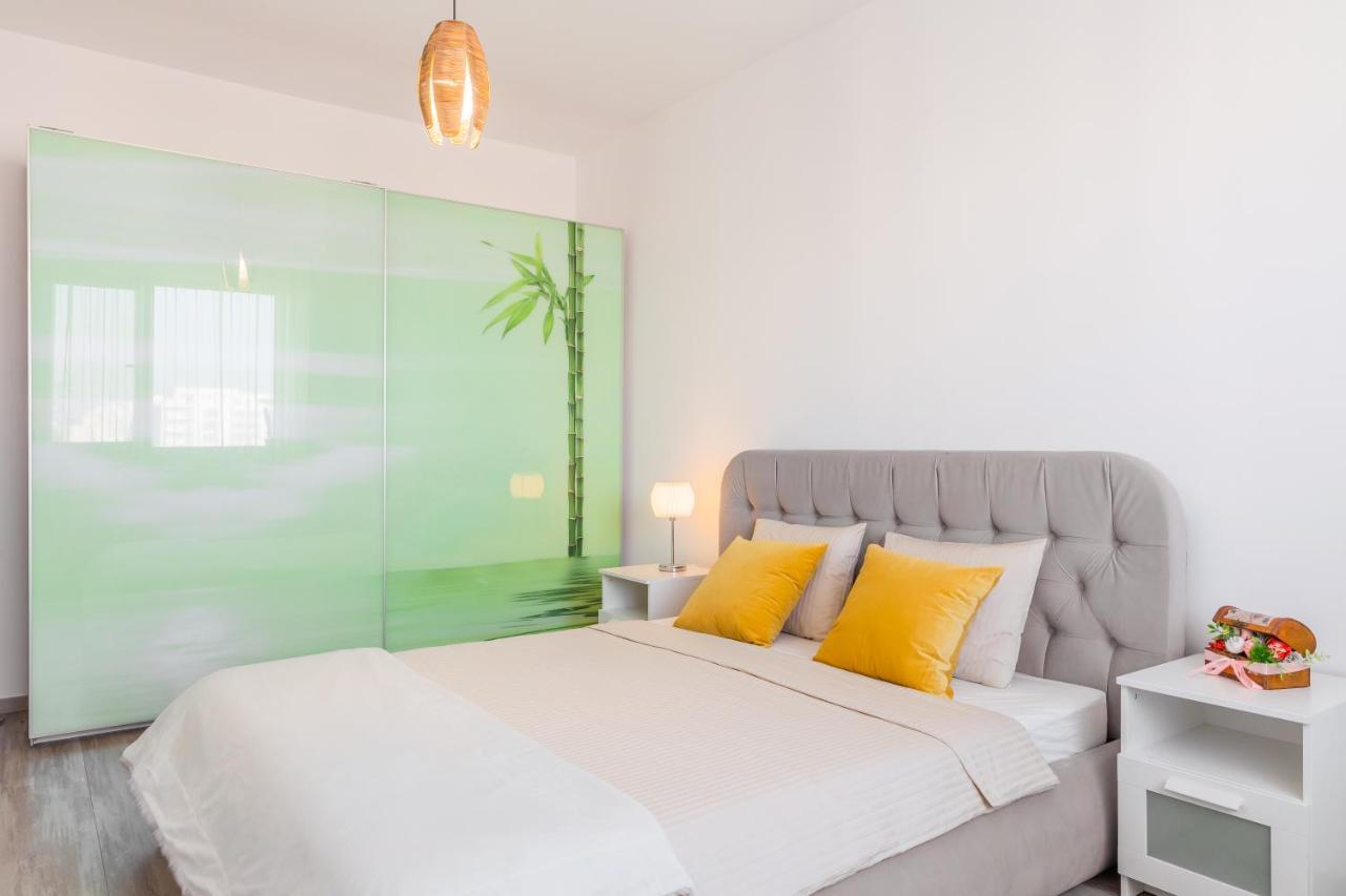 Lovely Apartment With City View Букурещ Екстериор снимка